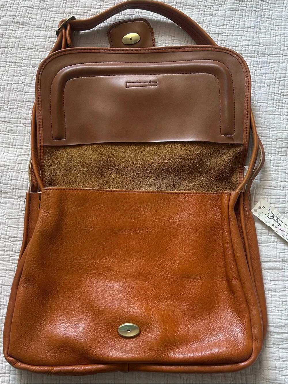 Vintage Cognac Leather Shoulder Bag with Front Tab Bamberger’s Retro